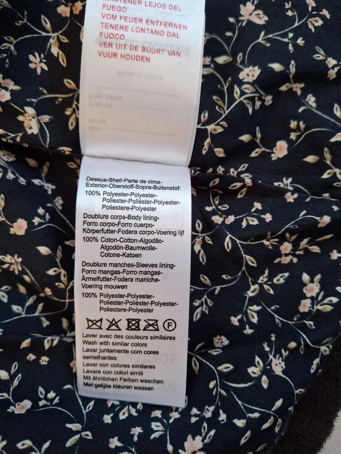 Veste perfecto  imitation daim noir et liberty fille Vertbaudet 6 ans – Neuve - photo numéro 7