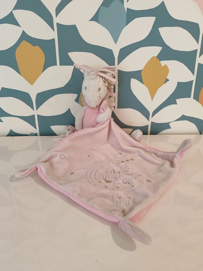 Doudou plat licorne Simba toys kiabi nicotoy