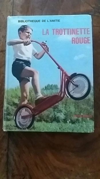 Livre la trottinette rouge