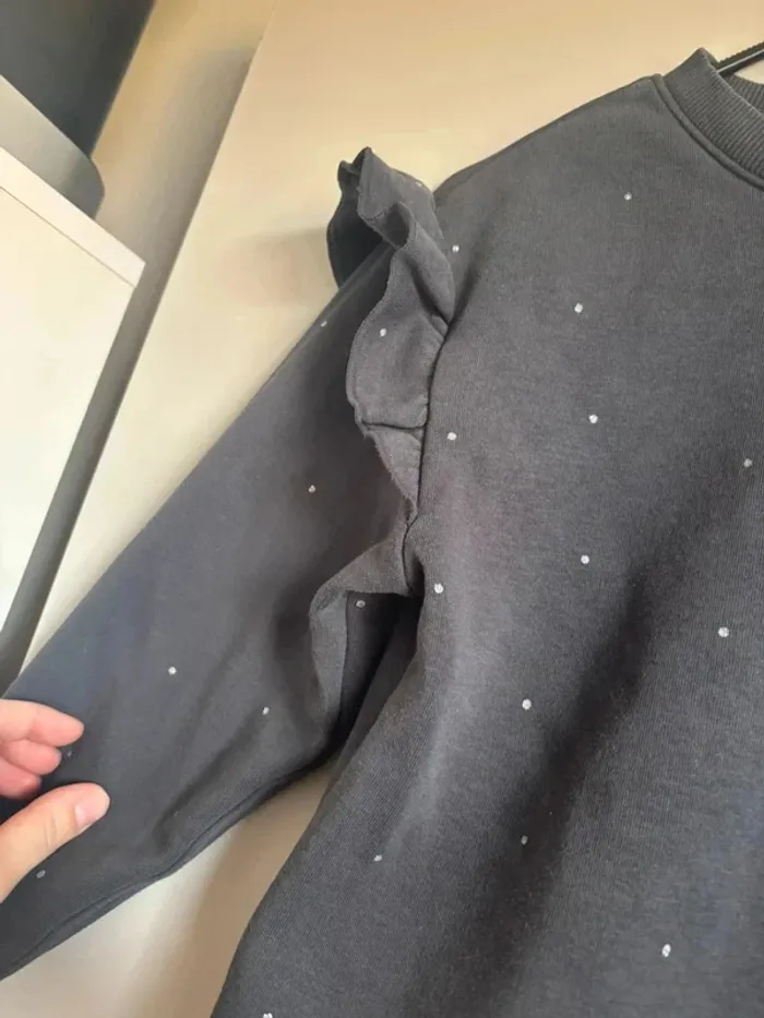 Sweat H&M taille 9-10 ans 134-140cm - photo numéro 2