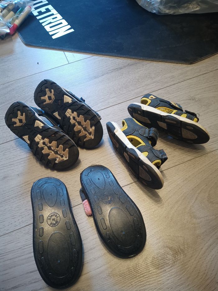 Lot chaussures - photo numéro 2