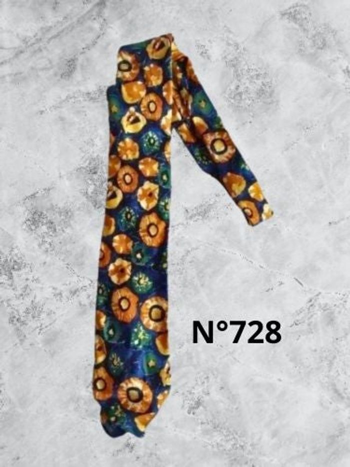 N°728 Cravate multicolore. Laurent Cerrer.