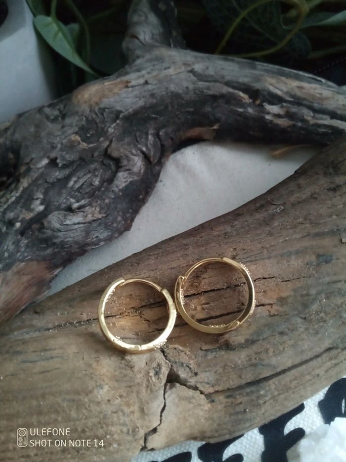 Créoles dorées avec zircons - photo numéro 4