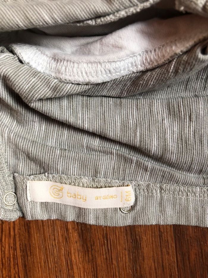 Pull léger gris et blanc - photo numéro 3