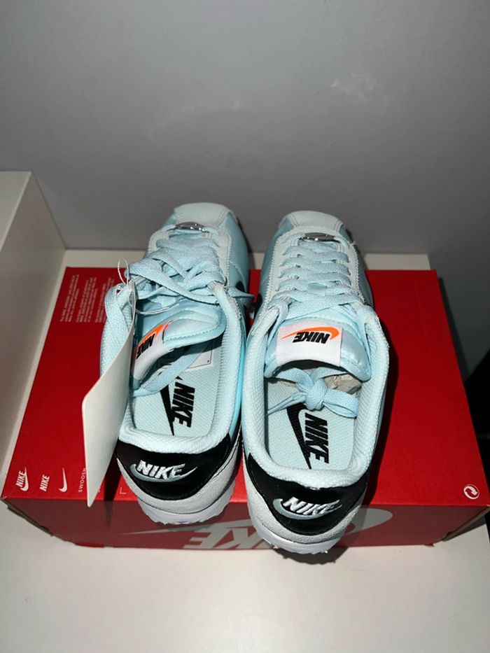 Basket Nike taille 35.5 unisex - photo numéro 6