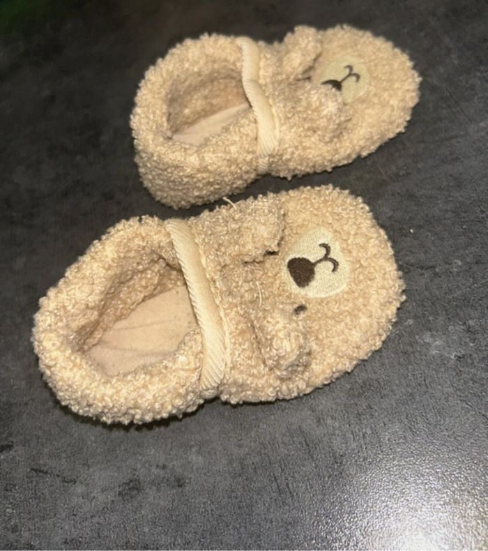 Chaussons bébé - photo numéro 2