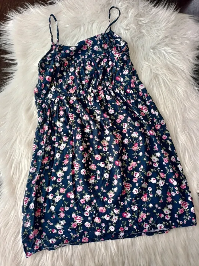 Robe fleurie Abercrombie et Fitch M - photo numéro 3