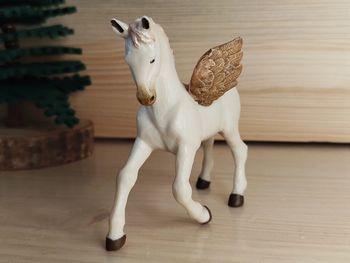 PAPO Jeune Pégase Figurine Animal imaginaire