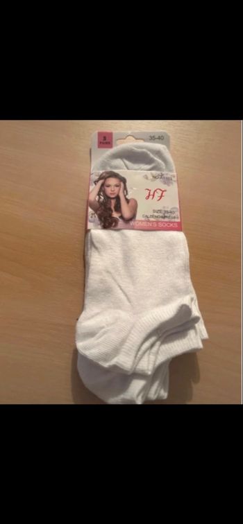 1 lot de 3 socquette 35/40neuve 