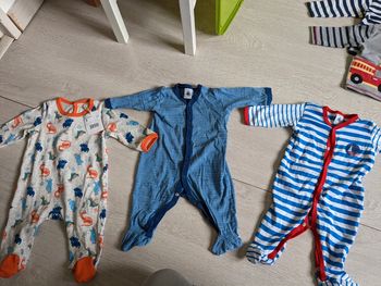 Lot de 3 pyjamas fins dpam et petit bateau