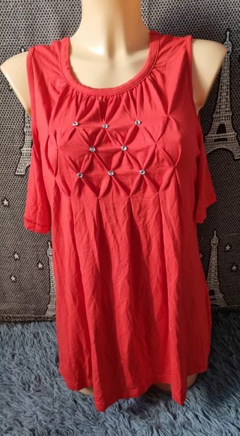 T-shirt rouge à épaules dénudée 42-44