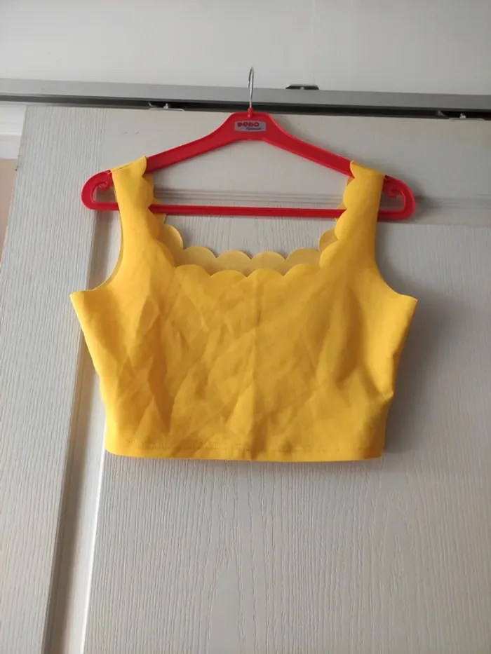 Crop top jaune - photo numéro 2