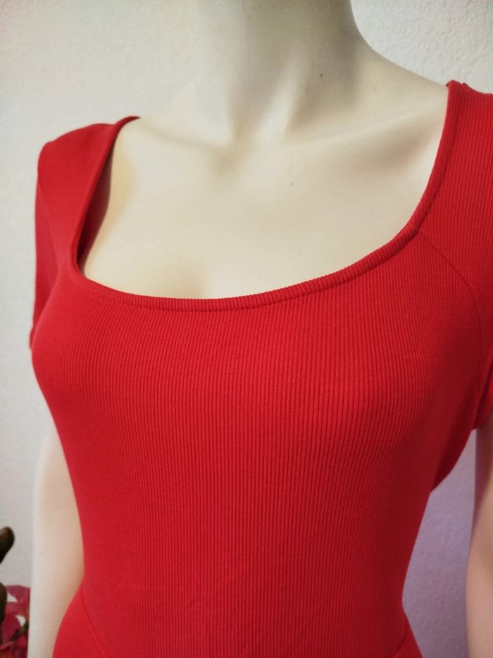 Robe simple patineuse trapèze rouge décolleté Mango femme taille 38 40 L 100% coton - photo numéro 2