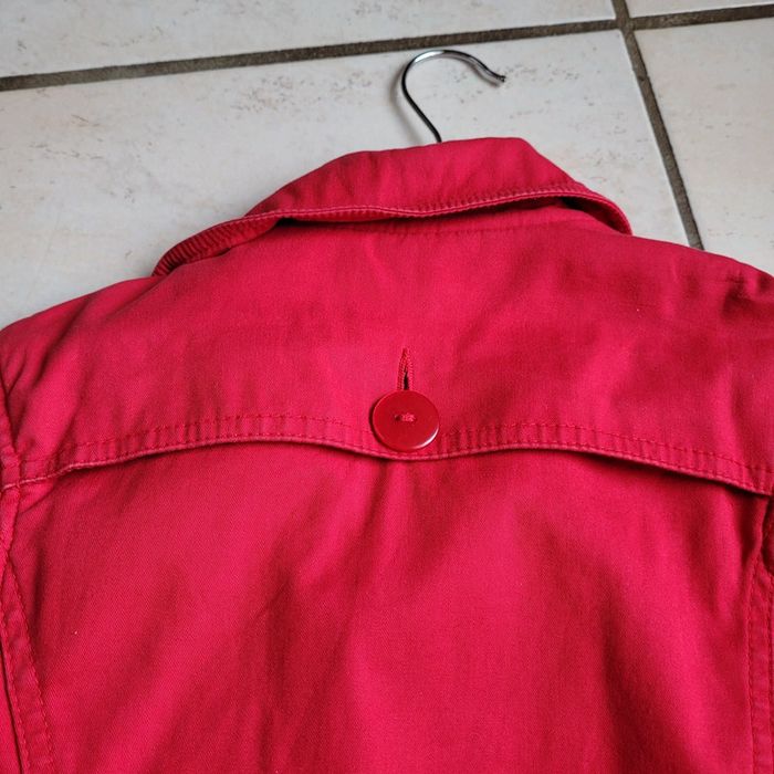 Trench rouge 8 ans - photo numéro 3