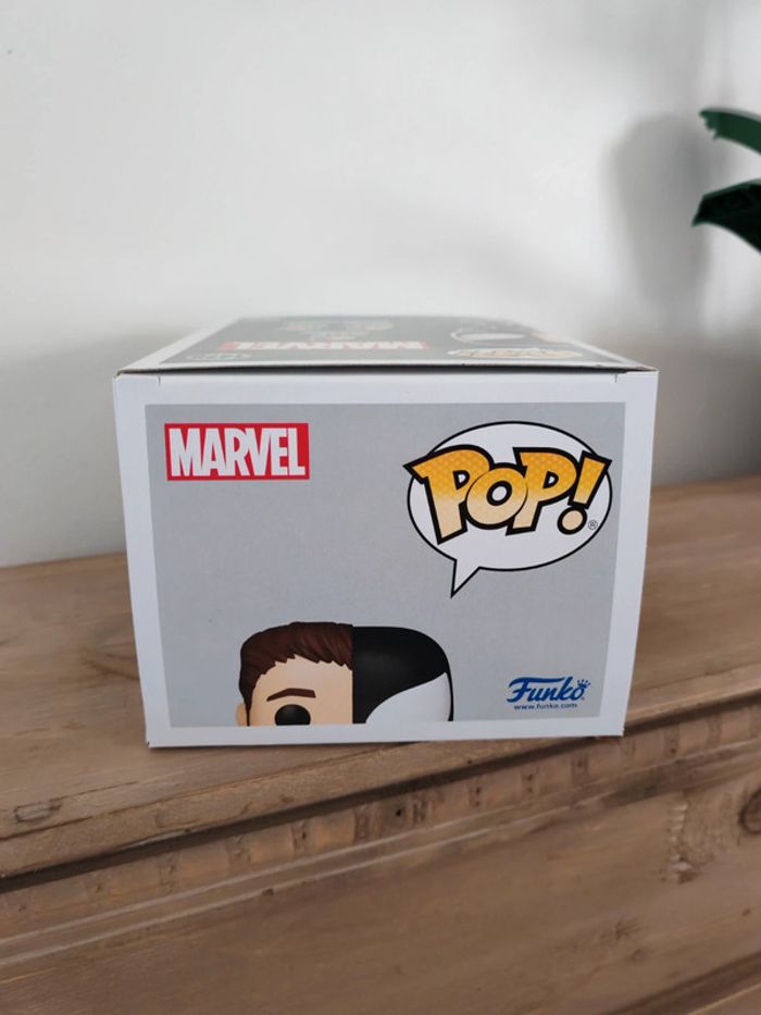 Figurine funko pop  Peter Parker symbiote suit 1478 - photo numéro 5