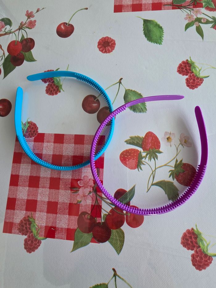 LOTS DE 2 SERRE TÊTE FILLE 👧 - photo numéro 3