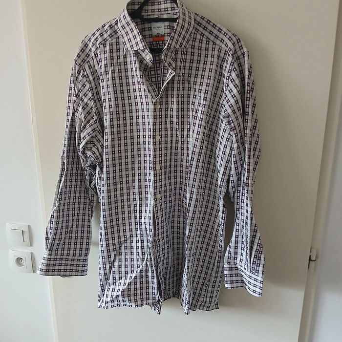 Chemise à carreaux bordeaux taille 45