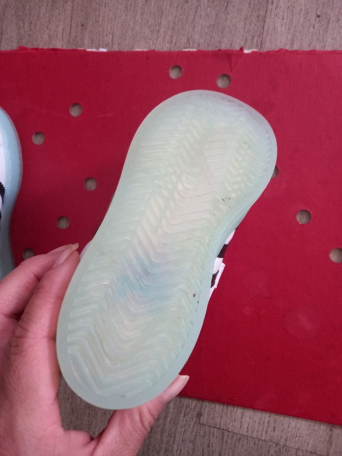 Baskets lumineux enfant Adidas star led lights baskets garçon 26 baskets fille 26 NEUF - photo numéro 6