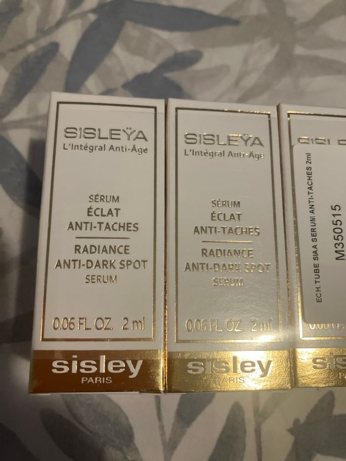 Sisleya sérum éclat anti taches - photo numéro 2