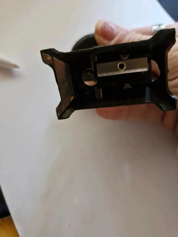 Taille crayon métal balance - photo numéro 7