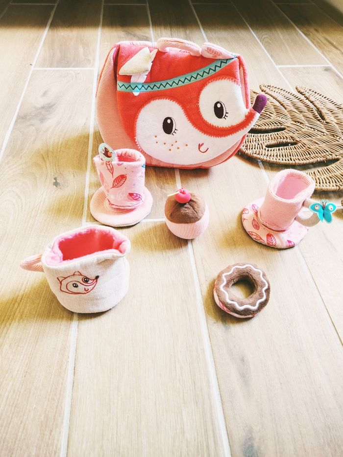 🦊Dinette panier sac Alice la renarde et son service à thé en tissu- peluche marque Lilliputiens
