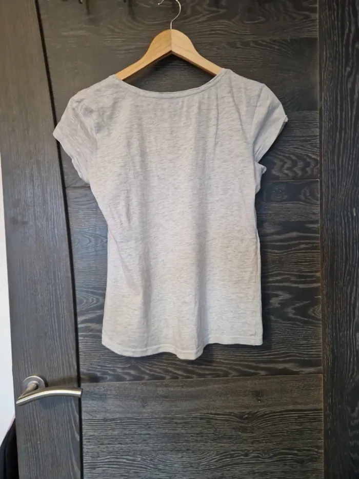 T-shirt taille S - photo numéro 2