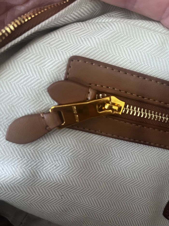 Sac miu miu excellent état comme neuf 🌹 - photo numéro 9