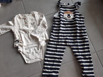 Ensemble tee shirt manches longues salopette taille  36 mois