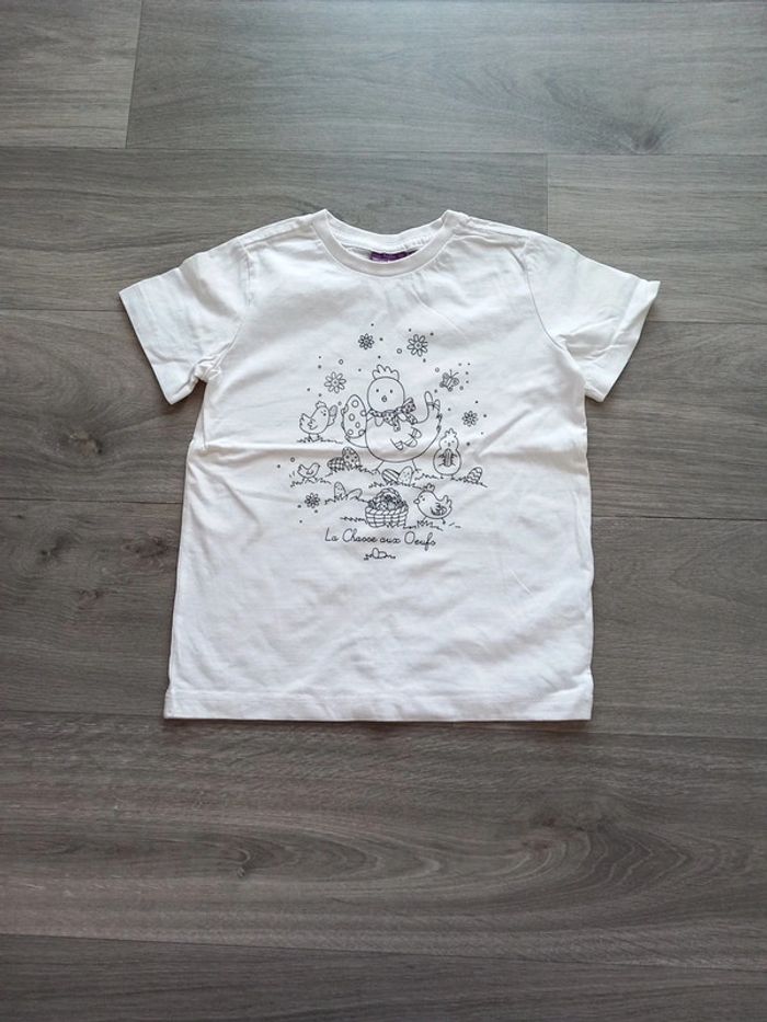 T-shirt Pâques à colorier