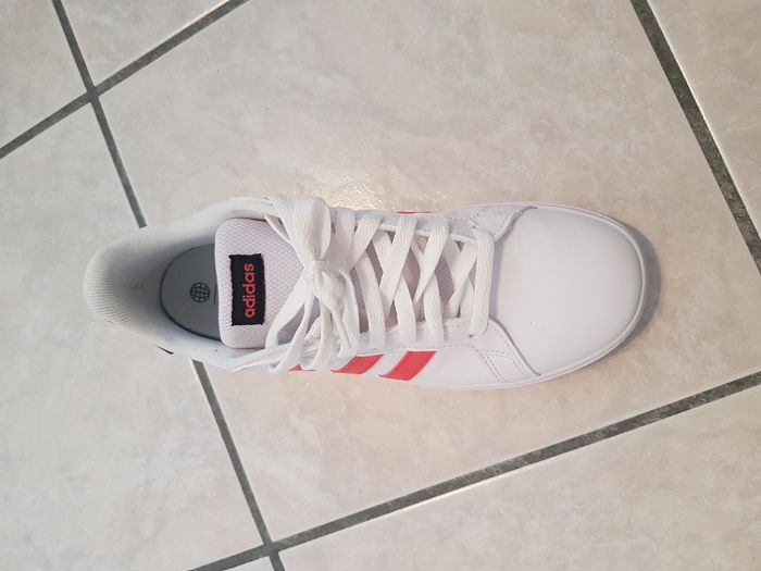 Adidas neuves - photo numéro 4