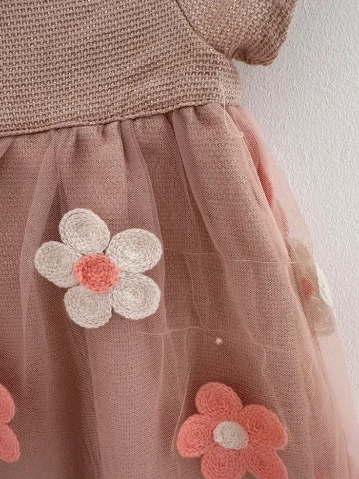 Robe fleurie irisée et tulle - photo numéro 5