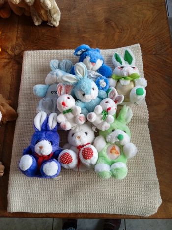 Lot de 9 peluches lapins 🐰