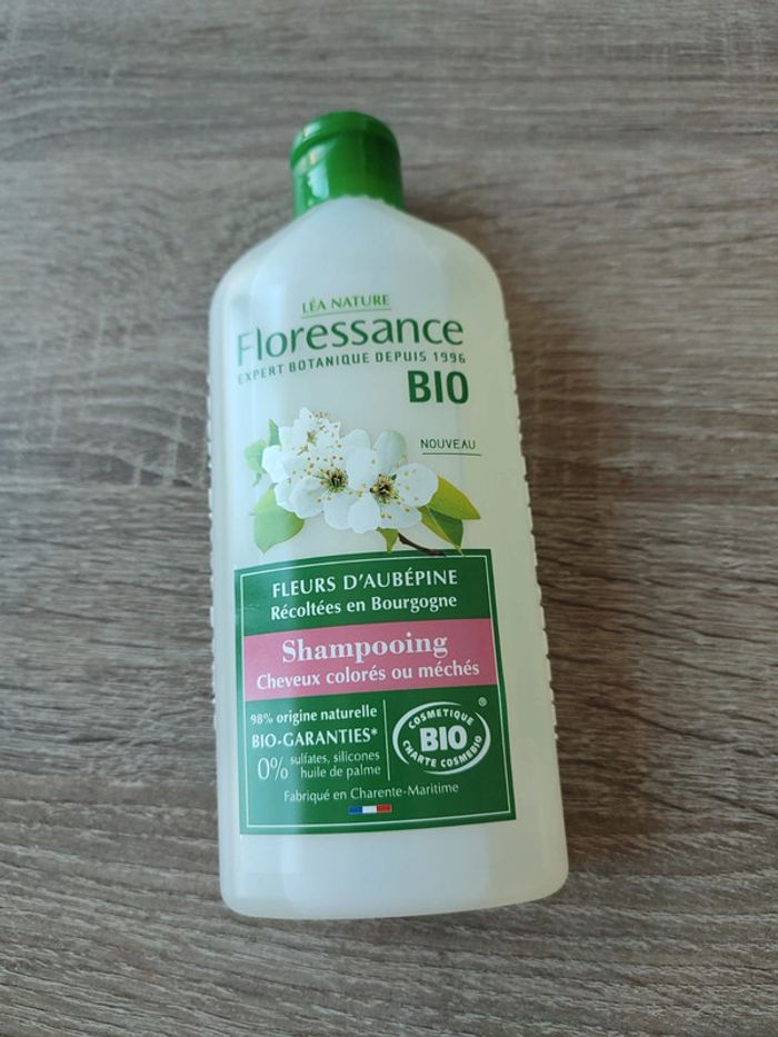 Shampoing fluorescence expert botanique depuis 1996
