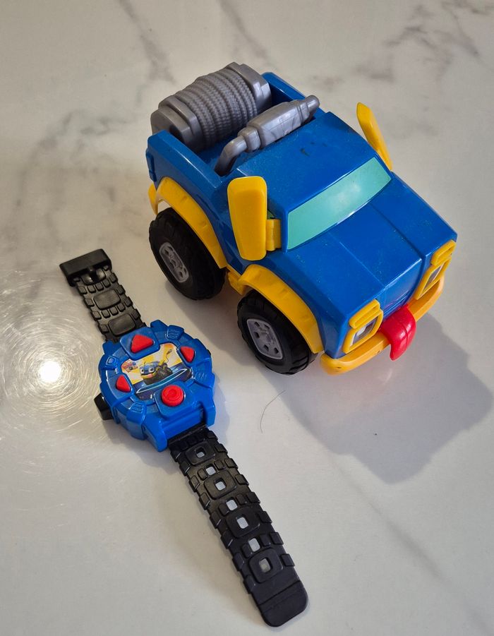 Voiture radiocommandé par montre rev & roll rumble