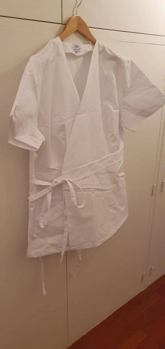Blouse Esthéticienne Cache-Cœur Blanche Manelli