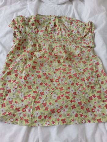 Chemisier manches courtes imprimé fleurs 12 ans 2€