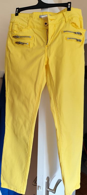 Pantalon femme taille 40 couleur jaune