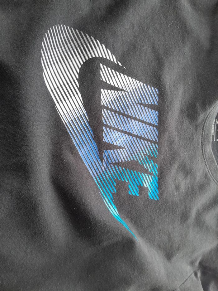 Tee shirt manche longue Nike coupe athlétique  dri fit - photo numéro 4