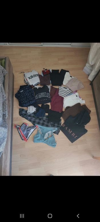 Lot de vêtements taille S