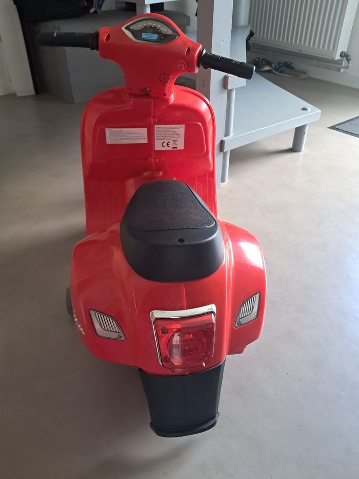 Vespa electrique enfant - photo numéro 5