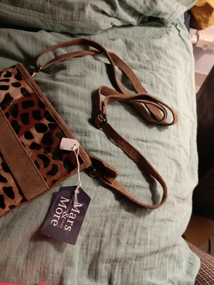 Jolie sac pochette en peau - photo numéro 5