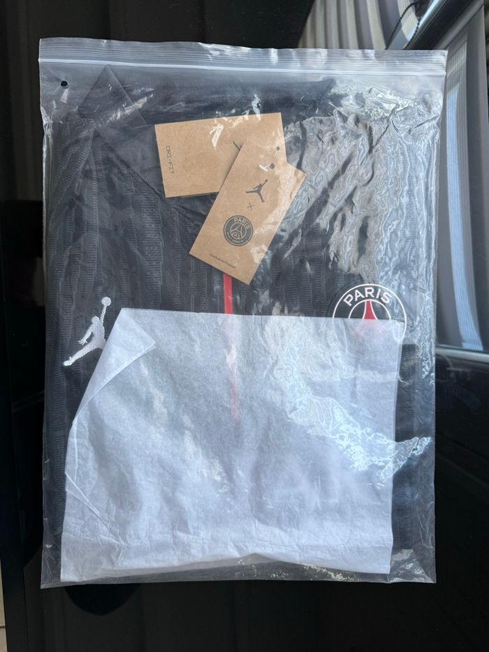 Maillot PSG - photo numéro 3