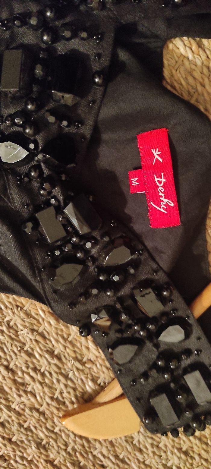 Robe cocktail noire avec strass noirs - photo numéro 2