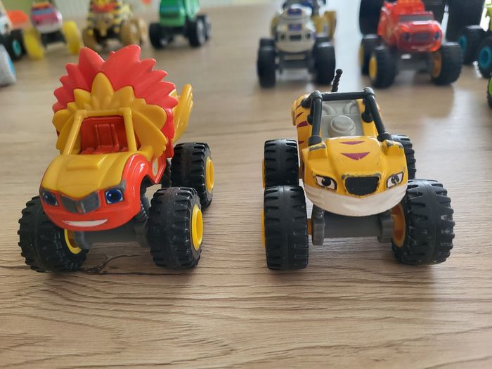 Cascade Blaze et les monsters machines + 14 vehicules - photo numéro 7