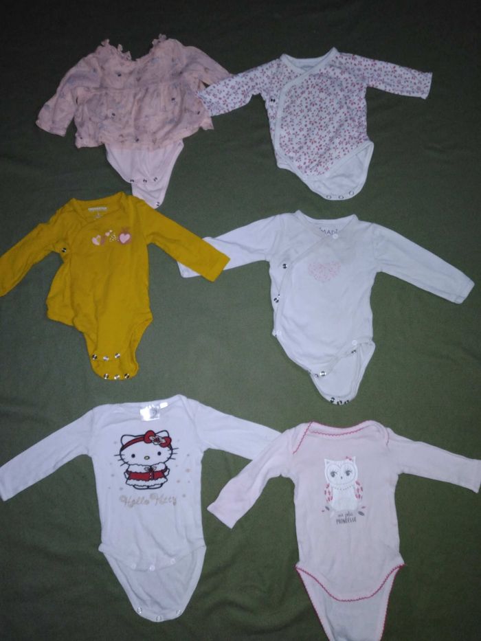 Lot 51 vêtements fille 3 mois - photo numéro 4