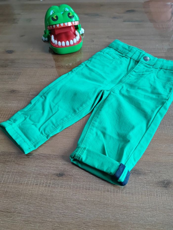 Pantalon vert 1mois - photo numéro 2