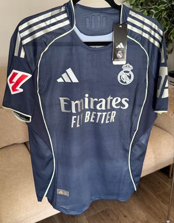 Maillots de foot Real Madrid  Version joueur Mbappé