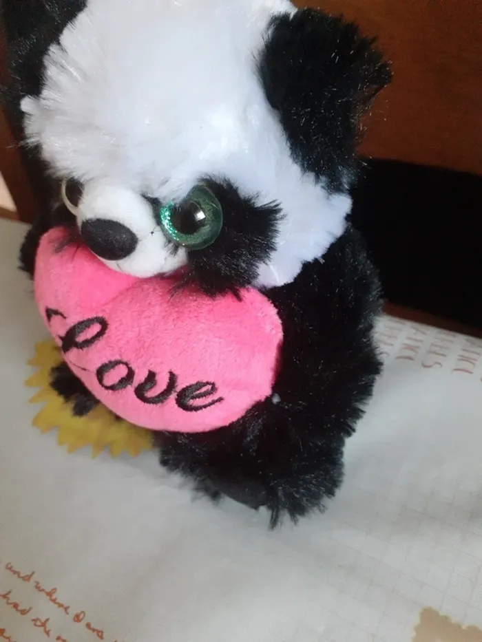 Peluche panda avec cœur "Love" - photo numéro 4