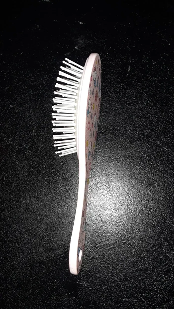 Brosse à cheveux Hello Kitty - photo numéro 3