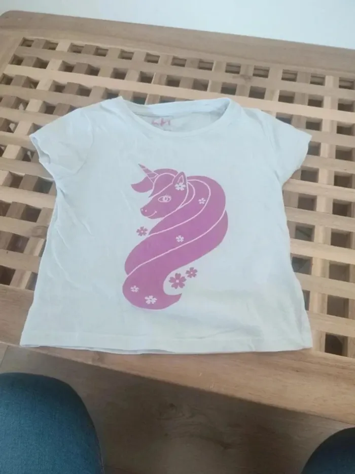 T-shirt